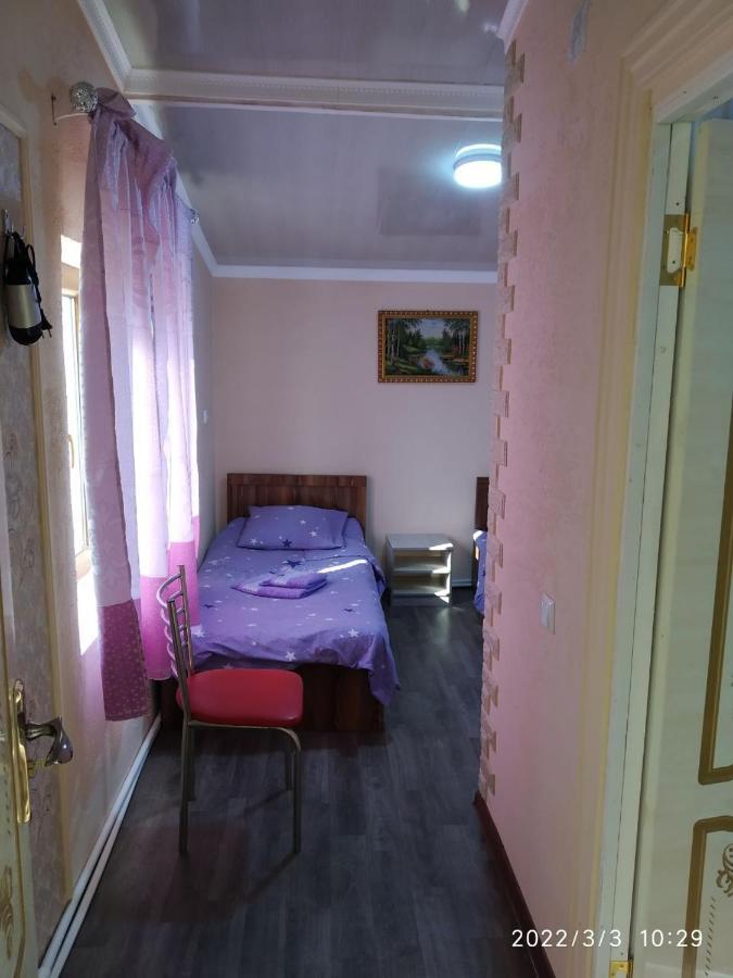 Family Guest House - Friends-J Nukus Ngoại thất bức ảnh