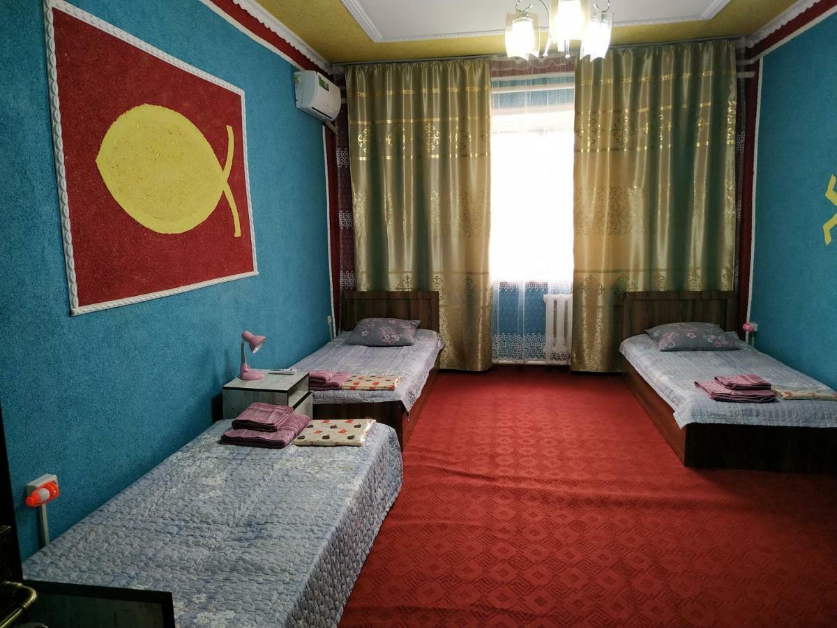 Family Guest House - Friends-J Nukus Ngoại thất bức ảnh