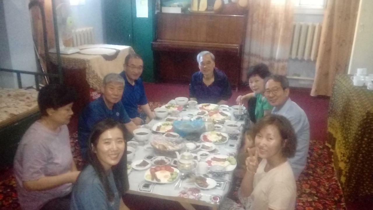 Family Guest House - Friends-J Nukus Ngoại thất bức ảnh